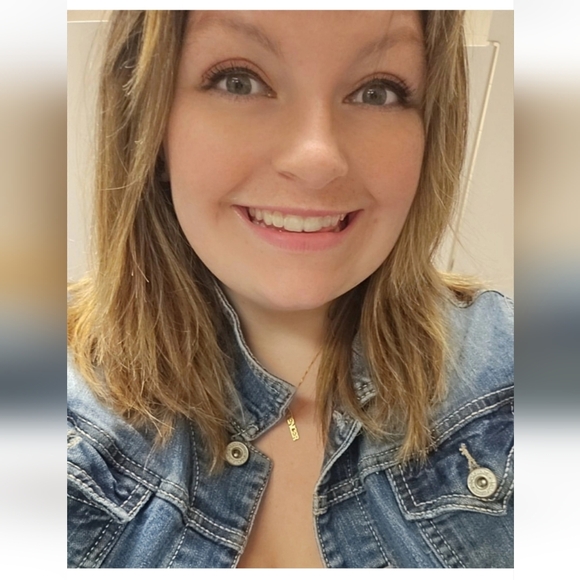 kara_deflorian